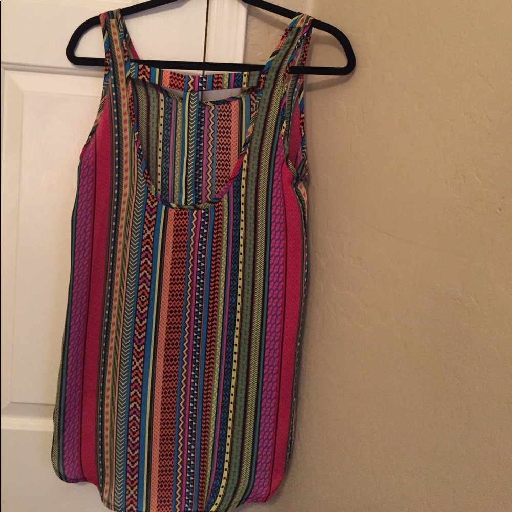 Patterned Tank Top - Picture 2 of 2