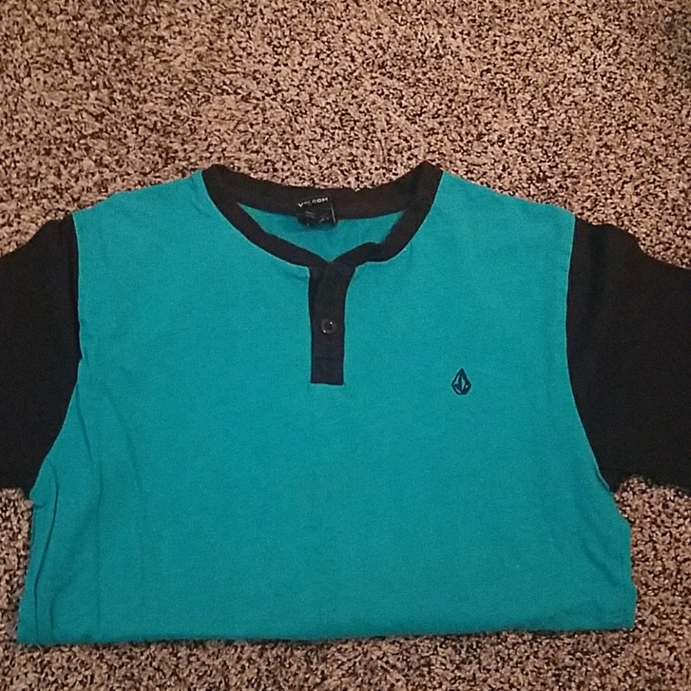 Volcom shirt