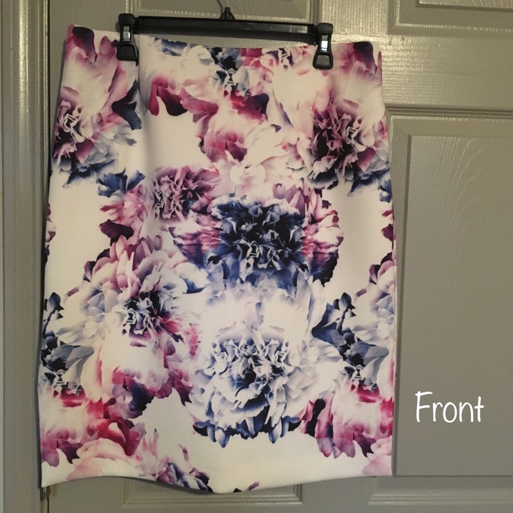 Pencil skirt- lined- Antonio Melani size 14