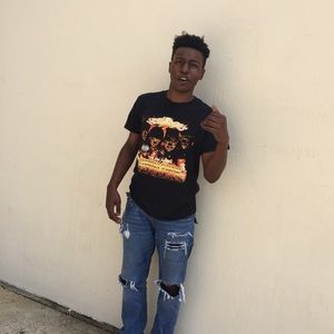 Meet your Posher, Larry