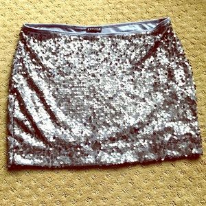 Sequined silver mini skirt