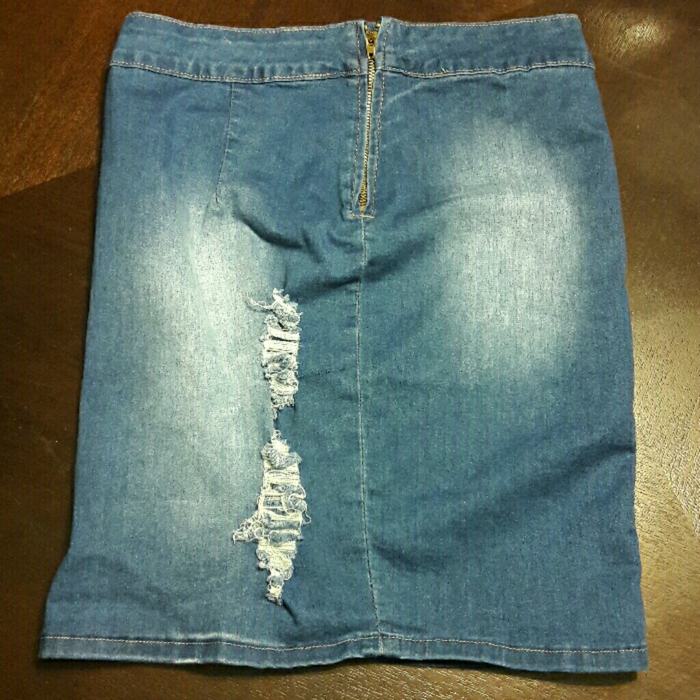 Denim skirt