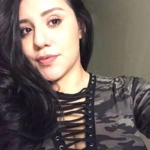 Meet your Posher, Cecilia