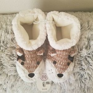Fox Winter Slippers.