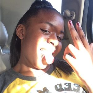 Meet your Posher, Logan