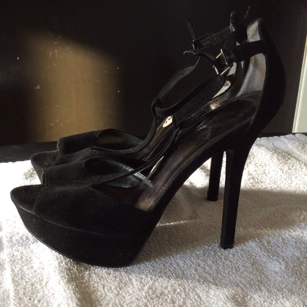 Black suede heels