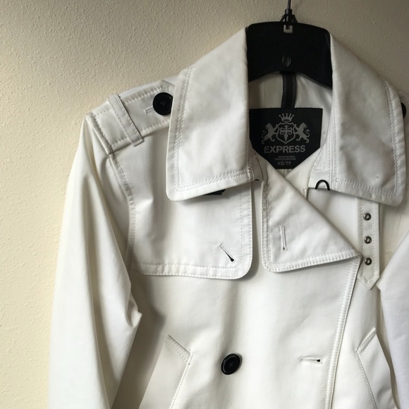 White mens trendy trench coat - Picture 4 of 8