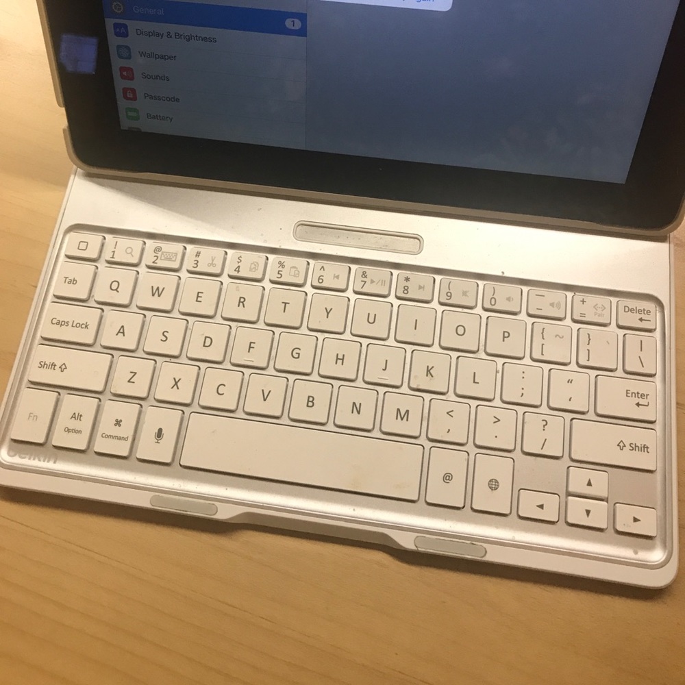Belkin IPad Keyboard