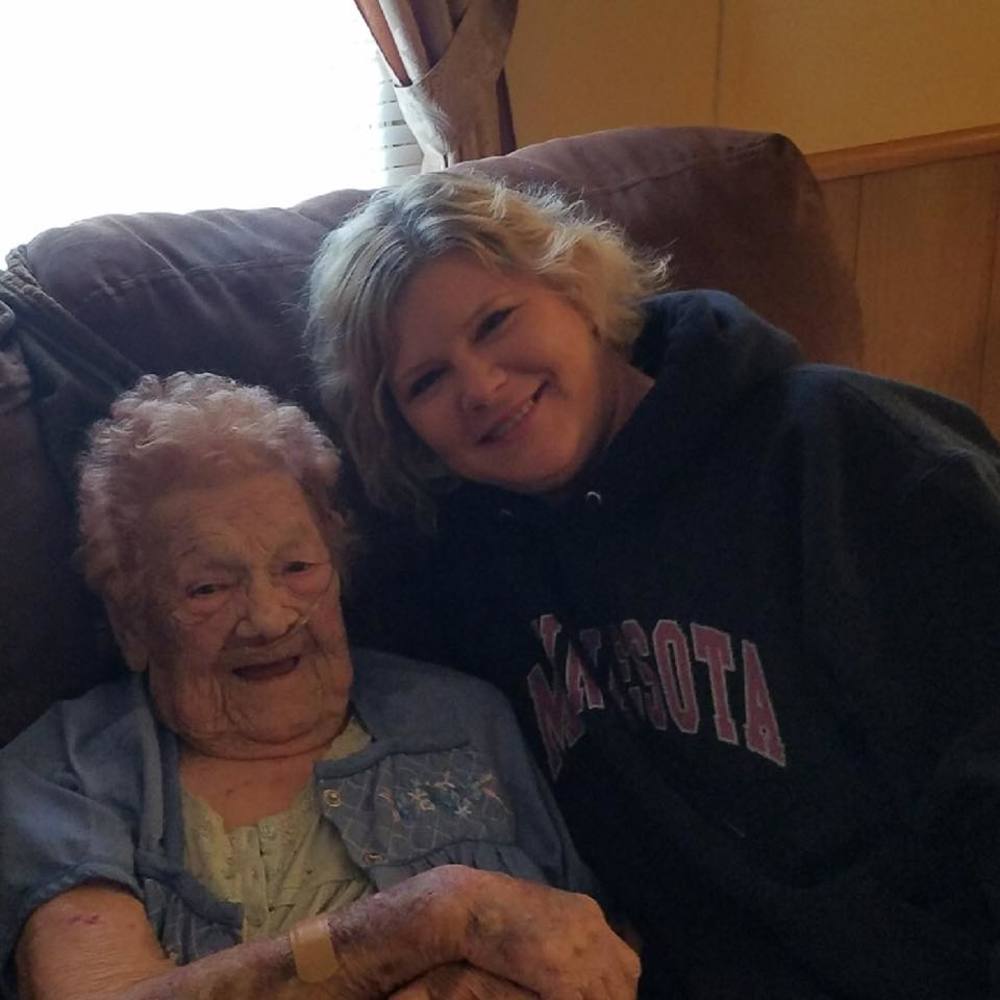 Meet your Posher, Tina