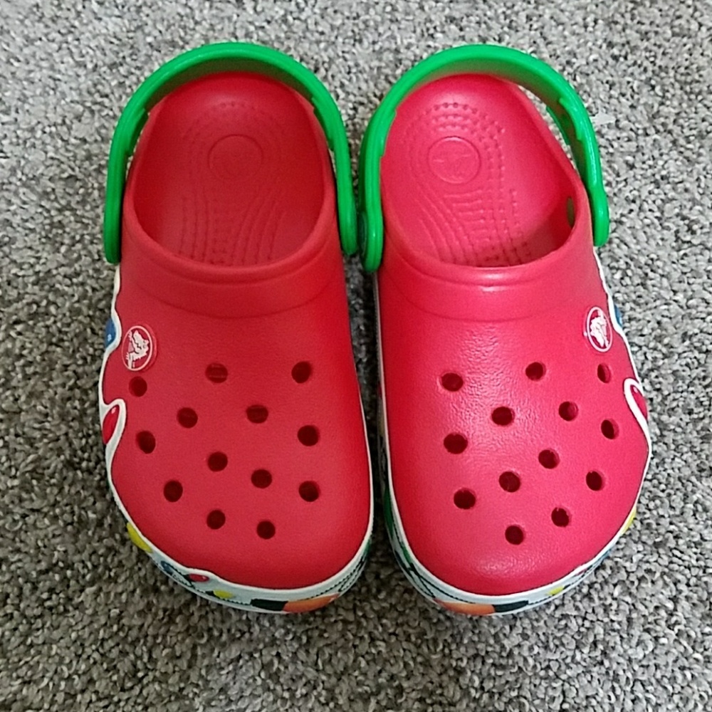 Christmas crocs- lights up (size 11 C)