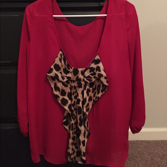 Xtaren Tops - Red chiffon blouse, low back with cheetah bow 💕