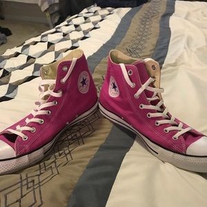 Men’s size 13 pink Converse hi tops