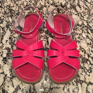 Size 5 Salt Water sandals