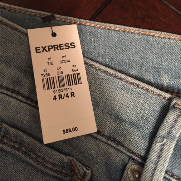 Express Leggings - Picture 3 of 6