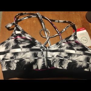 Puma sports bra size large brand new tags