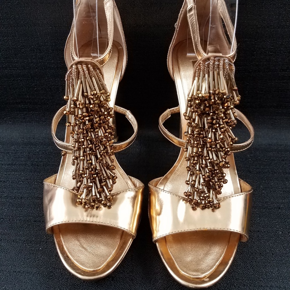 BCBGMAXAZRIA gold bronze heels size 8 B/38