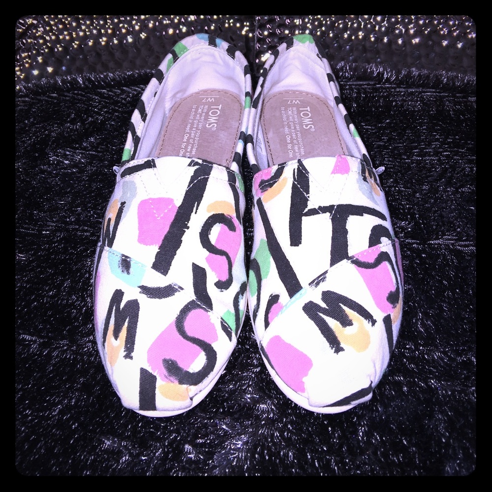 Toms