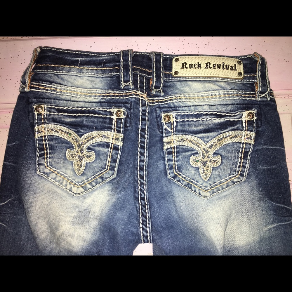 LIKE NEW ROCK REVIVAL JEANS