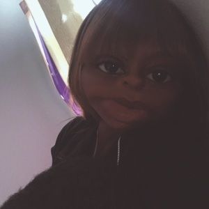 Meet your Posher, Aja