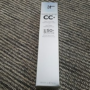 It Cosmetics CC+ Cream - Medium shade