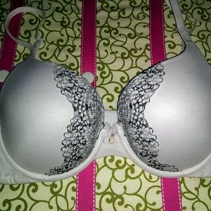 Victoria secret 36B Bra