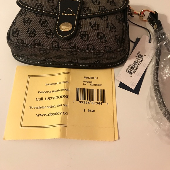 Dooney and Bourke clutch - Picture 4 of 4