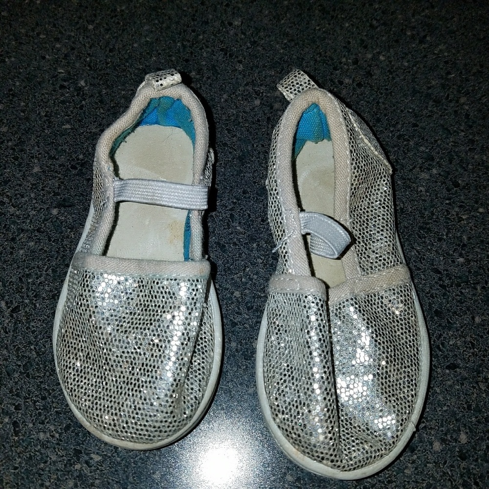 Toddler Silver Flats
