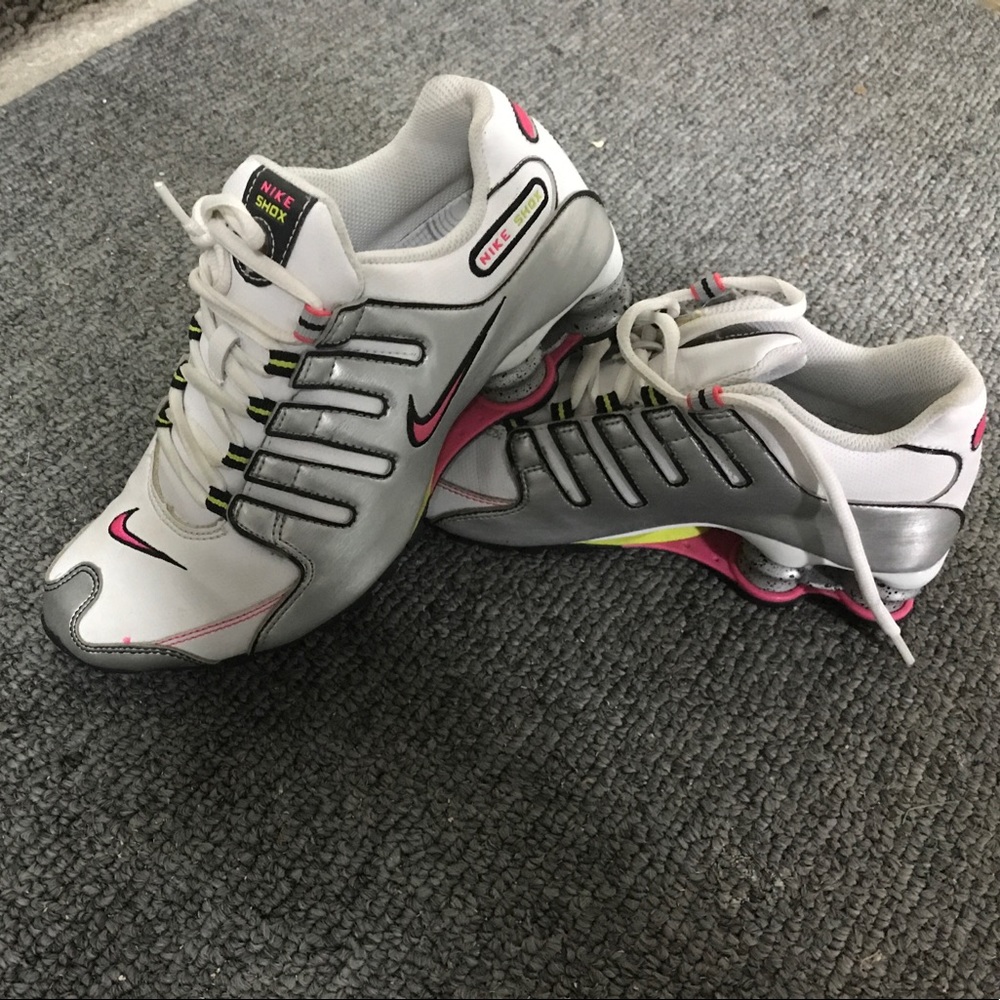 Nike shox tennis shoes. Worn twice