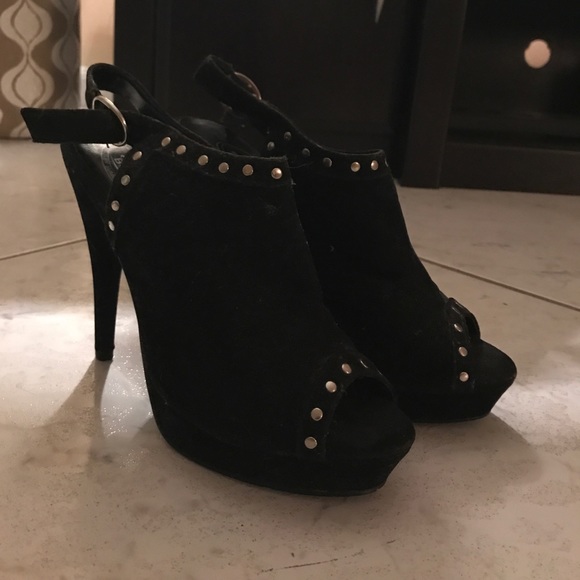 Black studded heels - Picture 1 of 1