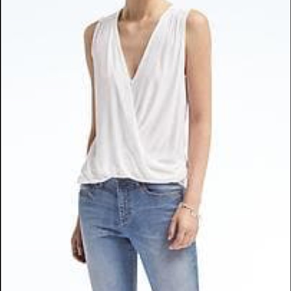 🍌🍌 Banana Republic Draped Effect Top 🍌🍌
