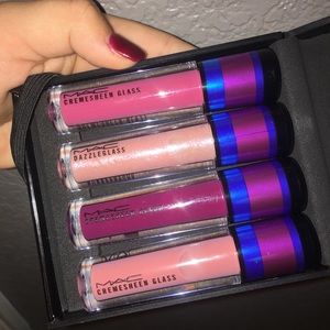 M·A·C Irresistibly Charming - Nude' Mini Lip Gloss