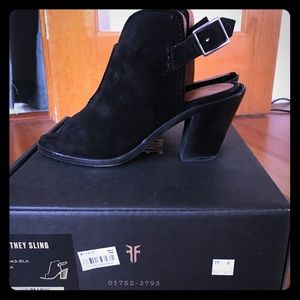 Frye Women’s Courtney Slingback Shooties