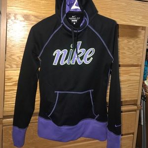 Nike Therma-Fit hoodie! Size Small