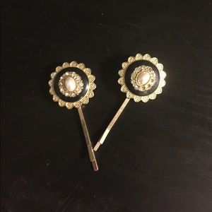 Unique bobby pins