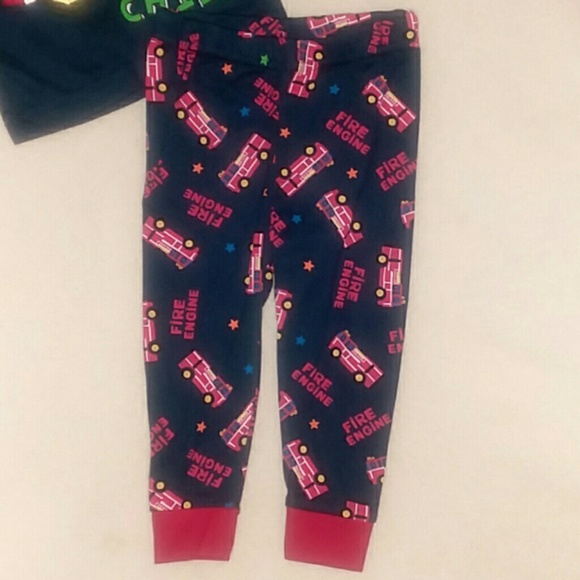 ♡NWT Baby Boys 2 Piece Snug Fit Pajamas 12 Months♡ - Picture 4 of 6