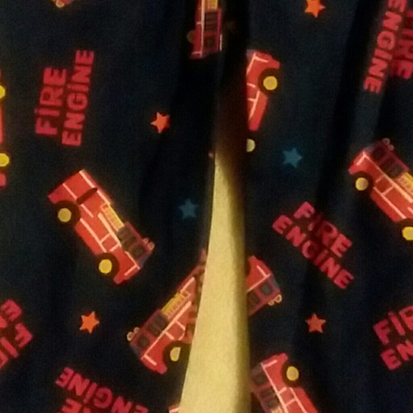 ♡NWT Baby Boys 2 Piece Snug Fit Pajamas 12 Months♡ - Picture 5 of 6