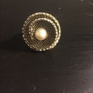 Unique ring
