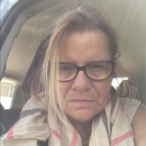 Meet your Posher, Kelley