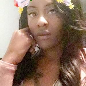 Meet your Posher, Kay