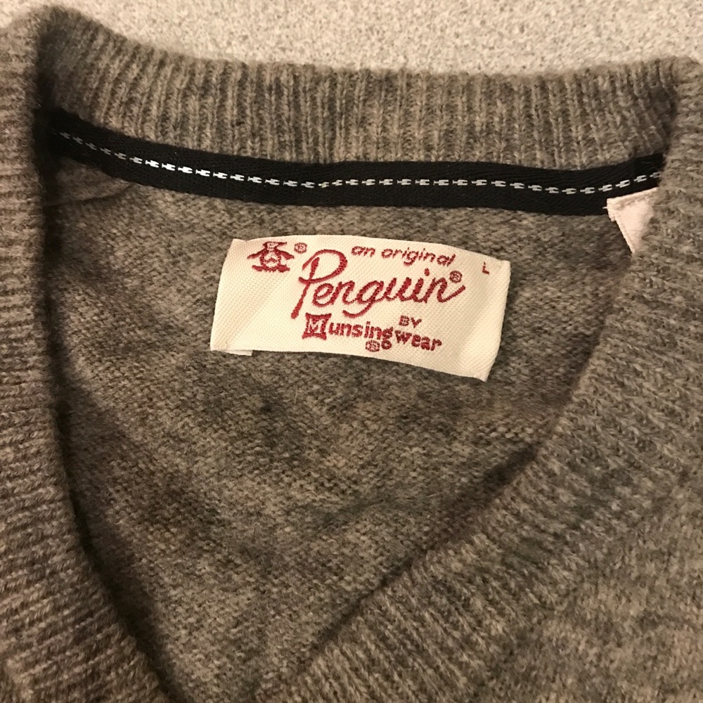Penguin Sweater - Picture 2 of 4