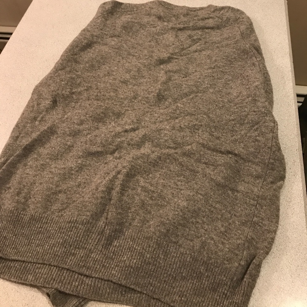 Penguin Sweater - Picture 4 of 4