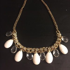 Gold accent necklace