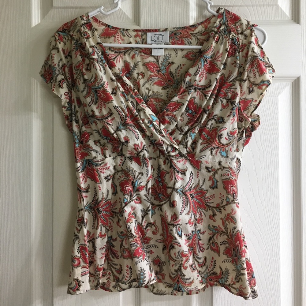 💓💓 Ann Taylor Loft Paisley Top 💓💓