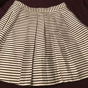 Pleated skirt