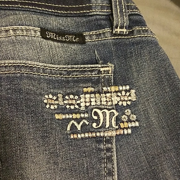 Miss Me Ankle Skinny Jeans - Picture 3 of 8