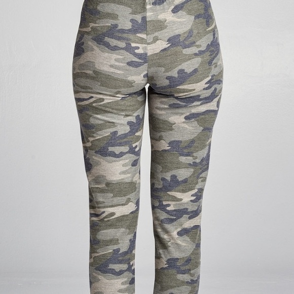 LAST PAIR💔The Coryn Camo Joggers - Picture 4 of 4
