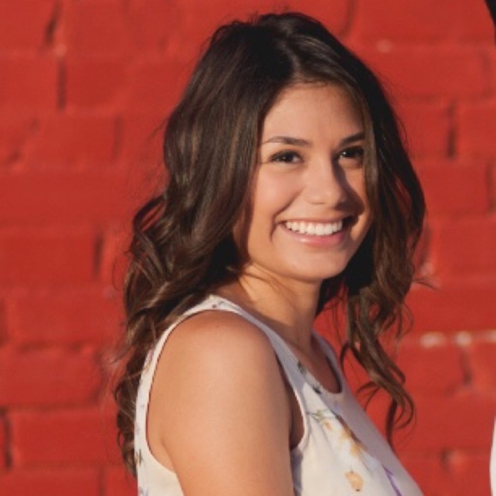 Meet your Posher, Angelica