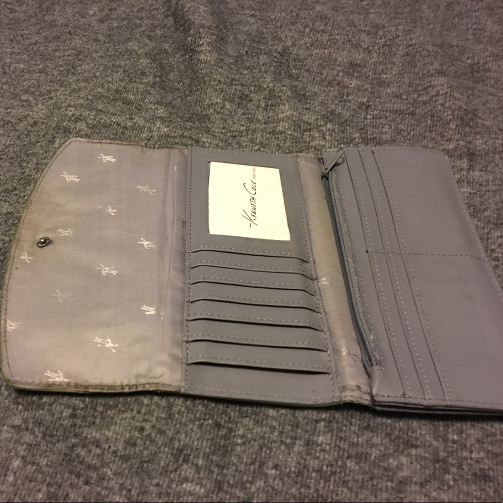 Wallet - Picture 3 of 5
