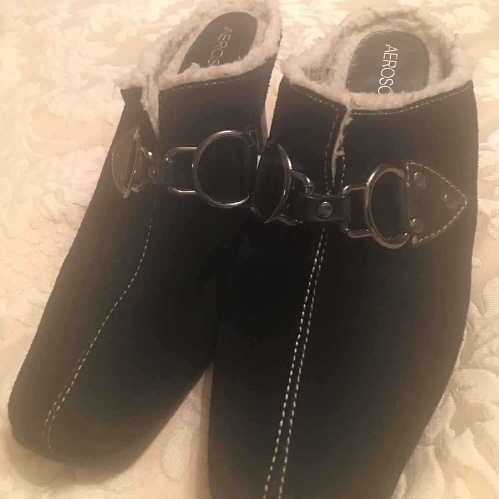 Aerosoles suede mules