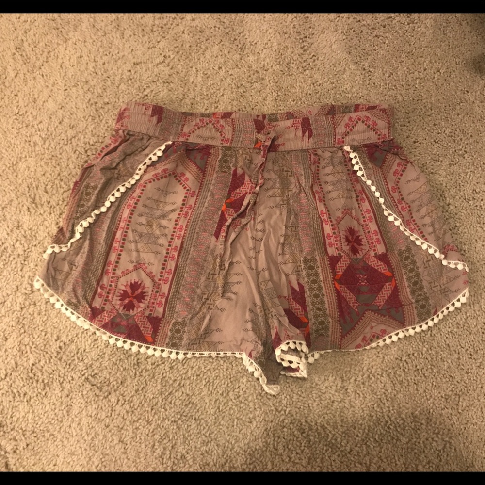 Sun and shadow printed shorts